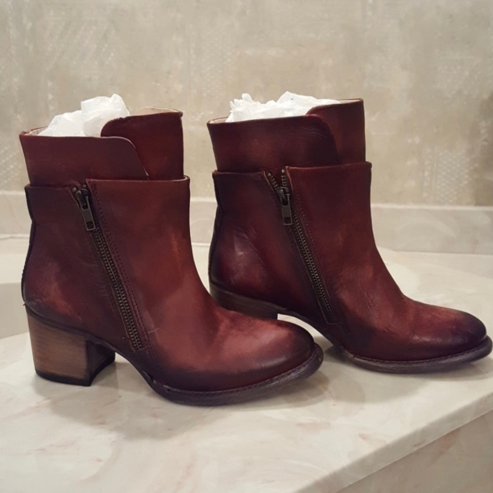Freebird by Steven Rust Clip Zip Bootie